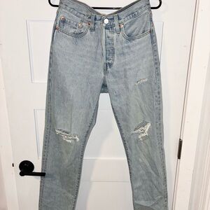 Levi's 501s Women’s Light Blue Distressed Straight Leg Jeans Size W26 L30